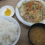 焼肉・定食・冷麺 味楽苑 - 野菜炒め定食