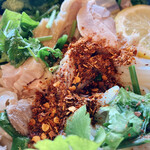 ラープと琥珀と時々煙り - 辛さ増しもして思うのはタイの4種の調味料意味わかる！