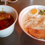 グル グル シロヘビ ヌードル - 