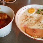 グル グル シロヘビ ヌードル - 