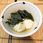 すし匠 - 真鱈の白子とわかめ