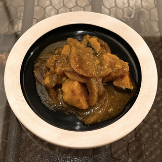 シャルキュトリーとワインの店 曲_1