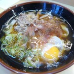 グル麺 名古屋下り(16・17番線)店 - 牛肉・玉子きしめん