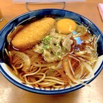 Tsuruya - 肉そば（500円）＋小コロッケ（60円）＋玉子（60円）
