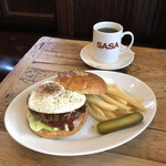 GRILL BURGER CLUB SASA - 【1月Monthly Burger】 『黒薬味香る半熟てりたまBURGER￥1150』