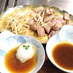 DANTE - ステーキとソース2種。