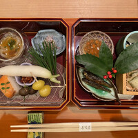 寿司英 - 重箱の全体像です