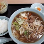 Marukyuu Shokudou - サンマー麺　半ライス