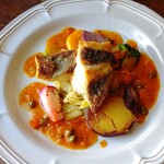 ビストロ オランジュ - 鮮魚のポワレ　フレッシュトマトとケイパーの焦がしバターソース