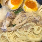 麺処　森元 - 炙りチャーシュー白湯ラーメン味玉980円税抜