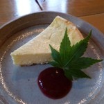 珈琲日和 - チーズケーキ  +¥200
