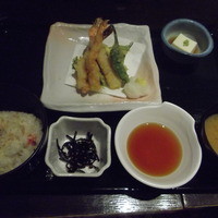 隠れ房 川崎店 - 「海老と野菜の天麩羅御膳」￥1400