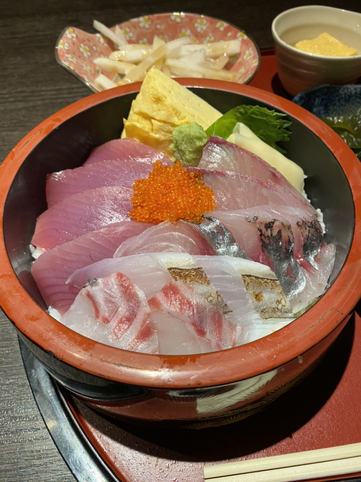 Yahiromarushimbashikou - Shimbashi/Seafood | Tabelog