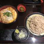 Sobajimbenkei - かつ丼＋もりそばのセット@950円