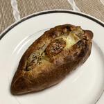 Pane Ho Maretta - 洋梨×塩漬け肉×モッツァレラ ¥260+税