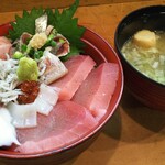 生麦 - 海鮮ちらし 900円