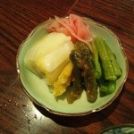 丸千葉 - 鉄火丼についてきたおしんこ