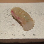 江戸前鮨 二鶴 - 天然真鯛