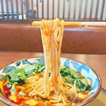 三宝亭 - モチモチ国産小麦麺