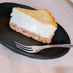 EarthCafe&Deli - 自家製チーズケーキ