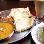 Indian Restaurant PUJA - 【ランチ】チーズナンセット