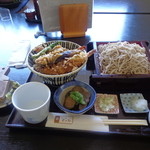 上小路 - 小天丼そば付き　１，０００円