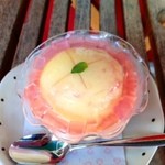 ケーキファクトリー・ホイップ - 桃とわらびと黒蜜かけデザート２０１２