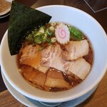 越後秘蔵麺　無尽蔵 - 生姜醤油焼豚麺　830円