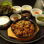 韓国料理 benibeni - 