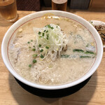 麺処 くれしづき - 背脂ちゃーしゅー麺