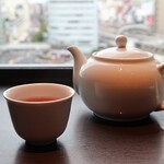 京鼎樓 - お茶はポットで♫