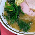 ラーメン濱野家 - ほうれん草は食感が最高です。