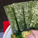 ラーメン濱野家 - 海苔増しは5枚100円。