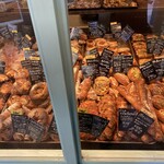 Pane Ho Maretta - 目移りするほどの豊富な種類が全部美味しそう