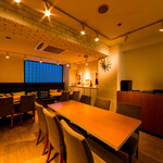 Cafe & dining bar Anbeehive - 