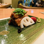 日本料理 たかむら - 【鉢肴】
      ・秋田穴子蒲焼き
      ・付合せ：蓮根甘酢漬け、山桃ワイン煮