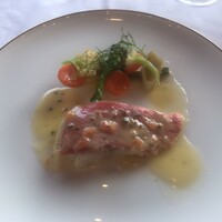 ザ・フジヤ - 金目鯛のブレゼ ヴェルモットの香る ジュ・ド・コキヤージュ 3872円(税・サ込)