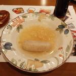 エルナ・アドリアーン - 