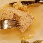 エルナ・アドリアーン - 