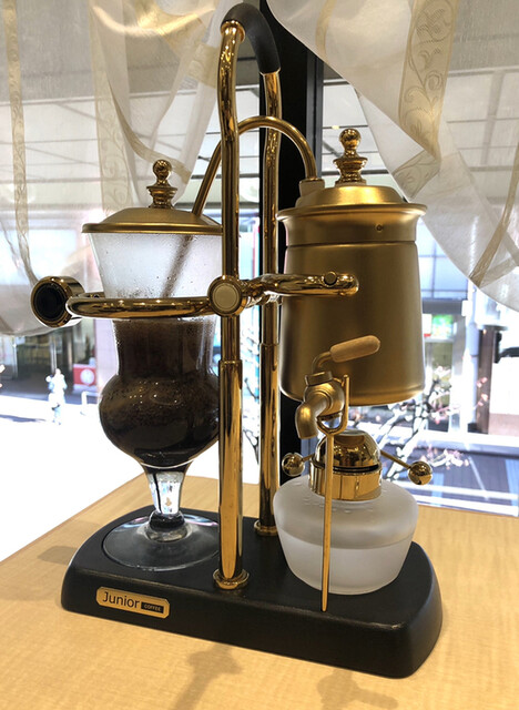 コーヒーは天秤式サイフォンで淹れます By てっぷさん ティールーム 玉澤総本店 勾当台公園 喫茶店 食べログ コーヒーは天秤式サイフォンで淹れます By てっぷさん ティールーム 玉澤総本店 勾当台公園 喫茶店 食べログ