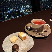 スカイレストラン634 - ⑦小菓子と紅茶。