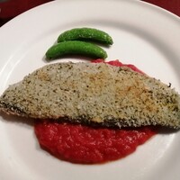 ニコラス 新橋店 - 今日はメバルの香草焼き。下にはトマトソース。