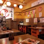 餃子酒場 ぶらんちゅ - 店内様子。