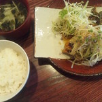 ゆうがた - 鶏もも肉の炙り焼き