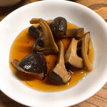 大衆酒場 斎藤 - シイタケ煮320円