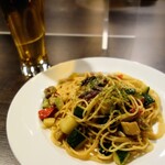 トラットリア バンビーノ - 彩り野菜とアンチョビのペペロンチーノ