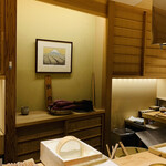 日本橋 蕎ノ字 - ☆鈴木大将の故郷、静岡の富士山と茶畑の絵が掲げられている。