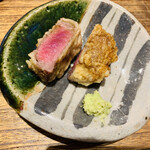 日本橋 蕎ノ字 - ■獣肉
      ☆富士山麓の天然鹿肉。
      スモークされた鹿肉の旨味と香りが口の中に広がる。
      鹿肉は低脂肪で高たんぱく、鉄分も豊富でヘルシー。
      ◎本わさびをつけて頂く。