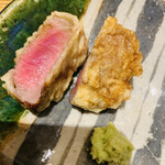 日本橋 蕎ノ字 - ☆鹿肉は藁で薫製してから天ぷらにしている。中はレアで揚げている。薫製の香りと鹿肉に肉汁が口の中に広がり美味い。