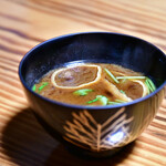 山の茶屋 - 赤出汁